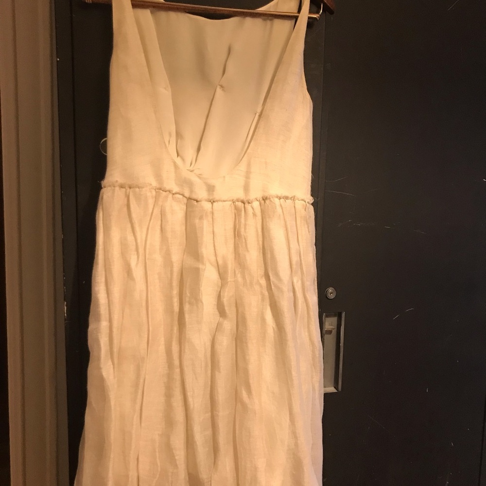 Elegant Cream Sleeveless Dress